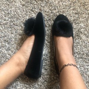 Pom Pom Black Flats
